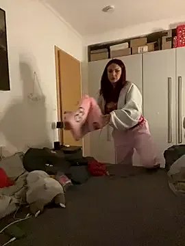 OliviaaFischer from StripChat