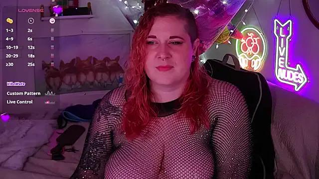 opalreigning from StripChat