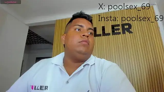 Poolsex_69 from StripChat
