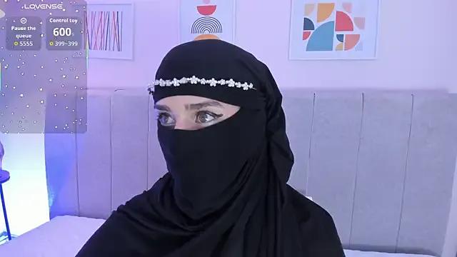 rawiya from StripChat