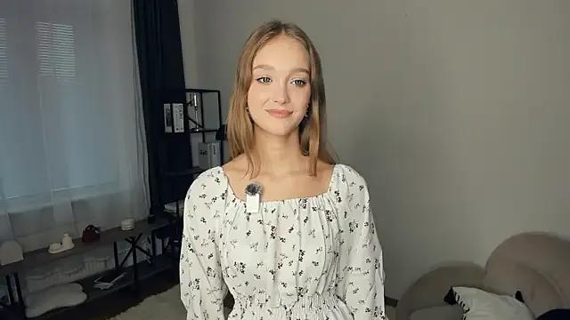 Sexy SerrenaAa from StripChat SerrenaAa from StripChat