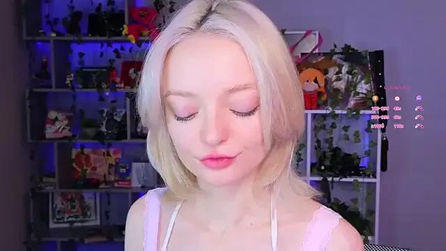 Masturbate to StripChat's ShizukaBlanche ShizukaBlanche from StripChat