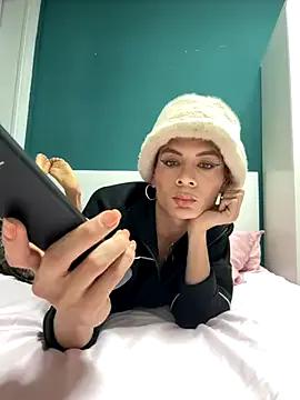 Masturbate to cute escort Valeriathonson Valeriathonson from StripChat