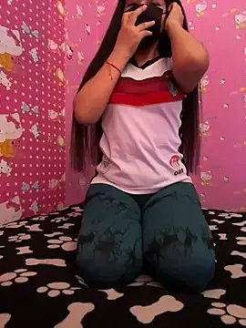 Try Velyn_18, she wants to masturbate for you Velyn_18 from StripChat