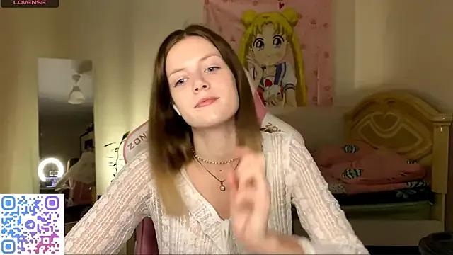 VibeQueenLucy from StripChat