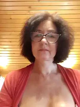 Sweet Vikimoon11 wants you to fuck her body now vikimoon11 from StripChat