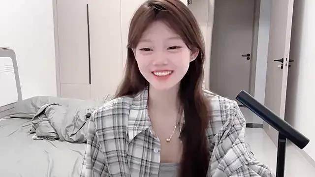 Explore Yang-yang-yang, she wants to masturbate for you yang-yang-yang from StripChat